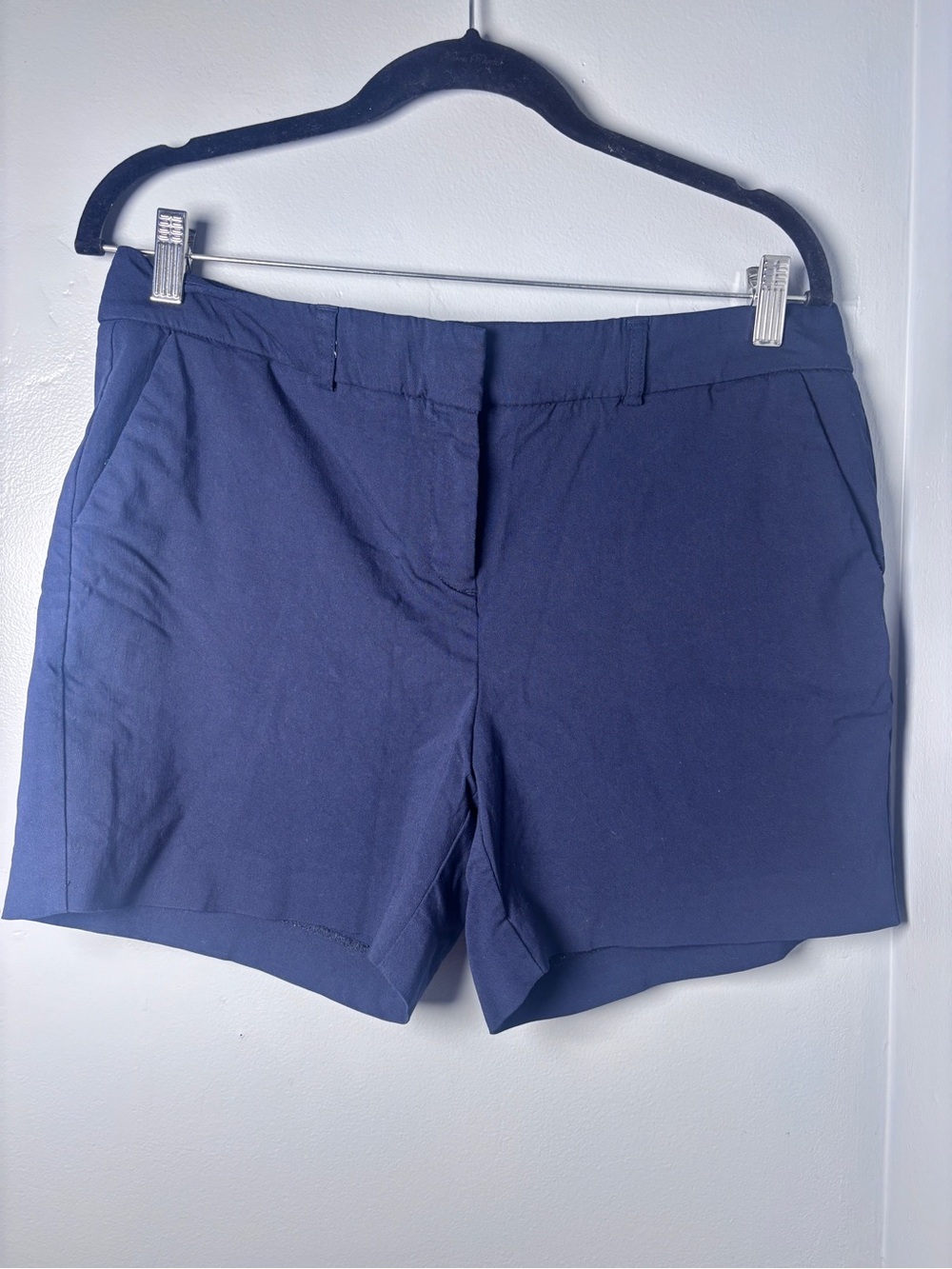 Women’s Van Heusen navy shorts size 10
